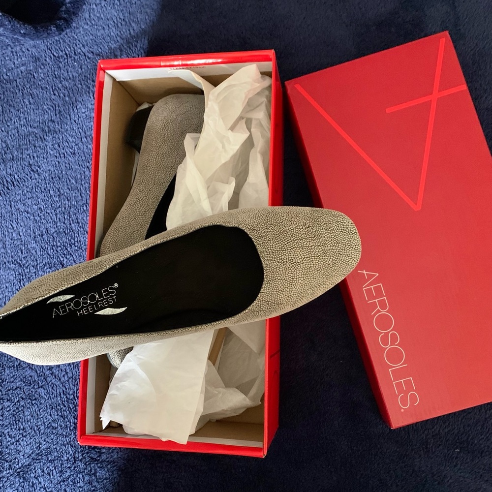 Aerosoles Dress up shoes. Brand new
